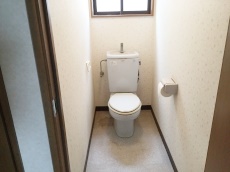 クロス　高砂市　リフォーム　トイレ　20180203tssama-mae.jpg